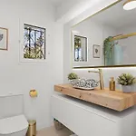 With Private Pool & Garden 5 Min To