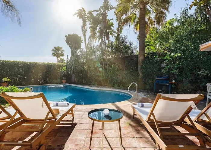 Feriehus With Private Pool & Garden 5 Min To *