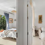 With Private Pool & Garden 5 Min To