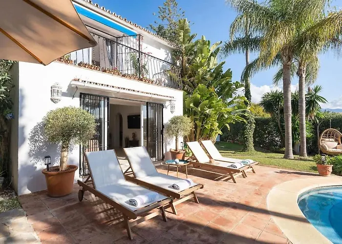 With Private Pool & Garden 5 Min To * מארבלה